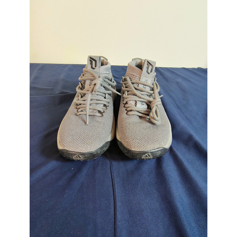 Adidas Mens SM Dame 4 NBA Gray Basketball Shoes Sneakers Size 6.5